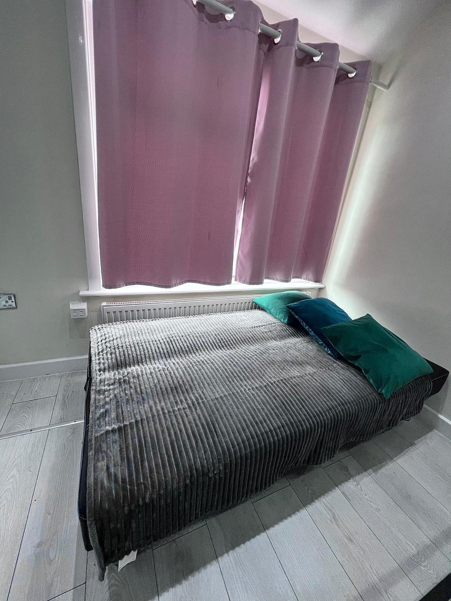 Cosy Private Flat In London, Free Parking On Premise Carshalton Exterior foto