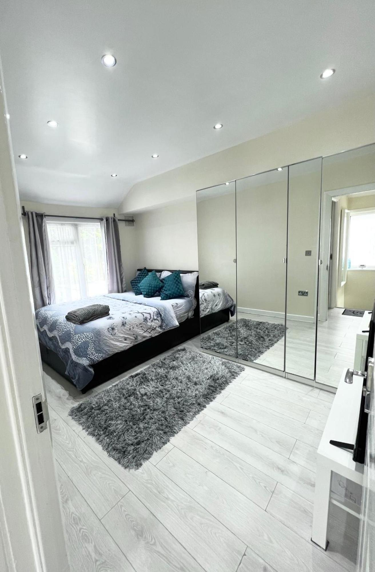 Cosy Private Flat In London, Free Parking On Premise Carshalton Exterior foto